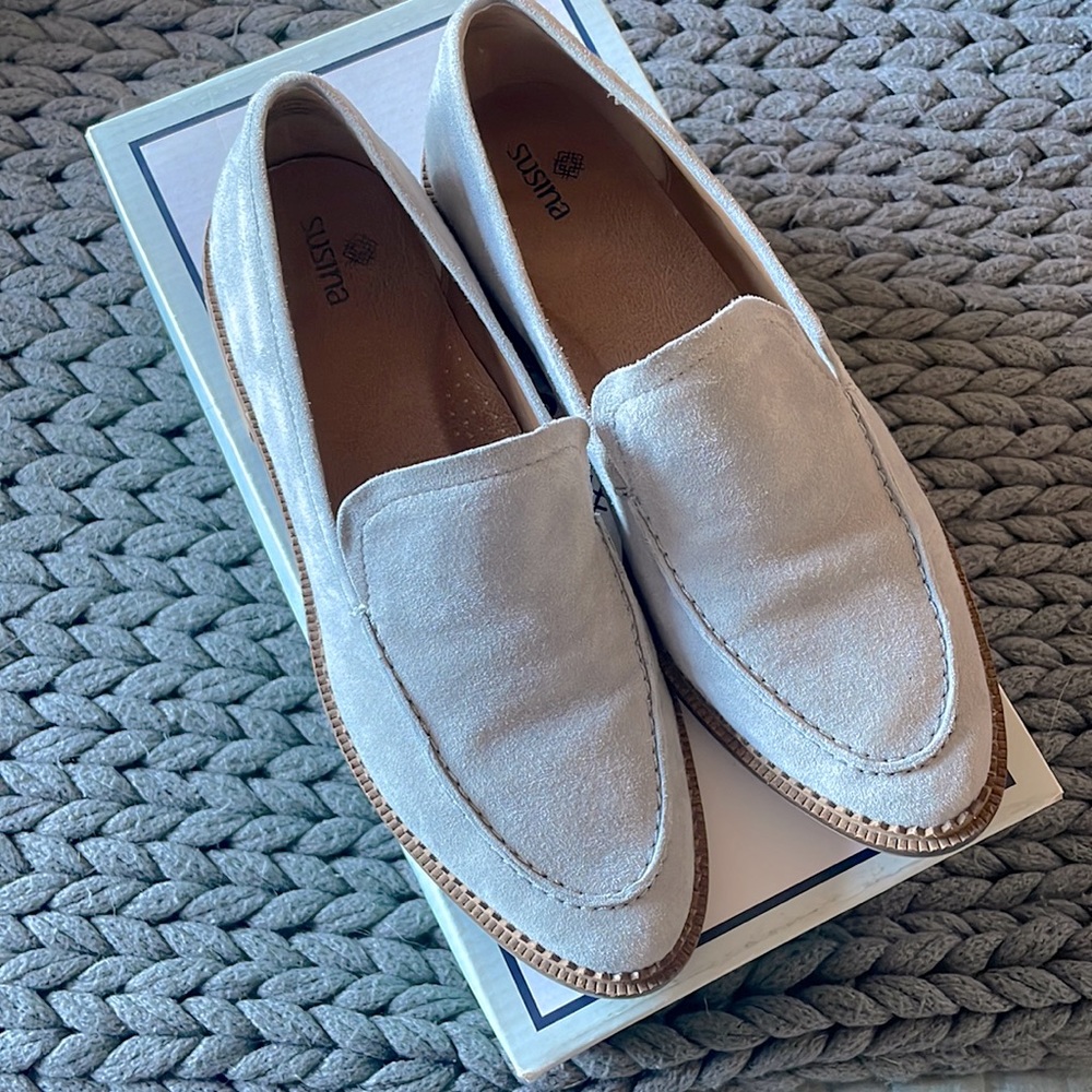 Susina stone bLue suede loafers